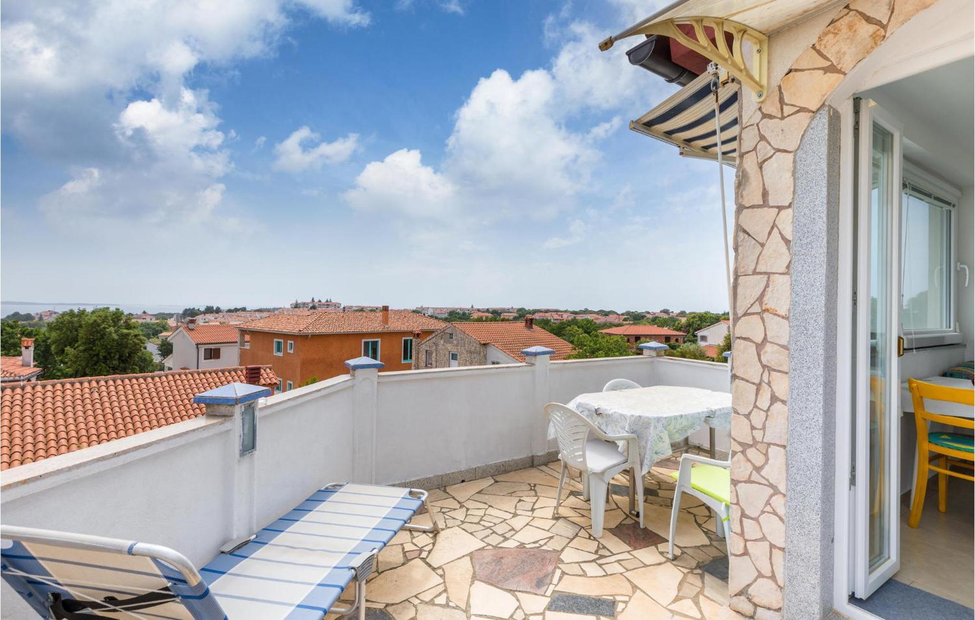 Beautiful Apartment In Barbariga With Kitchen Экстерьер фото